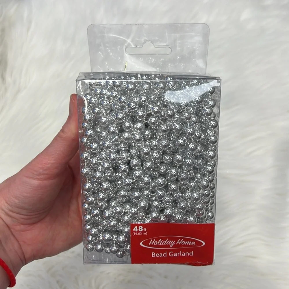Silver Holiday Garland with Shiny Beads